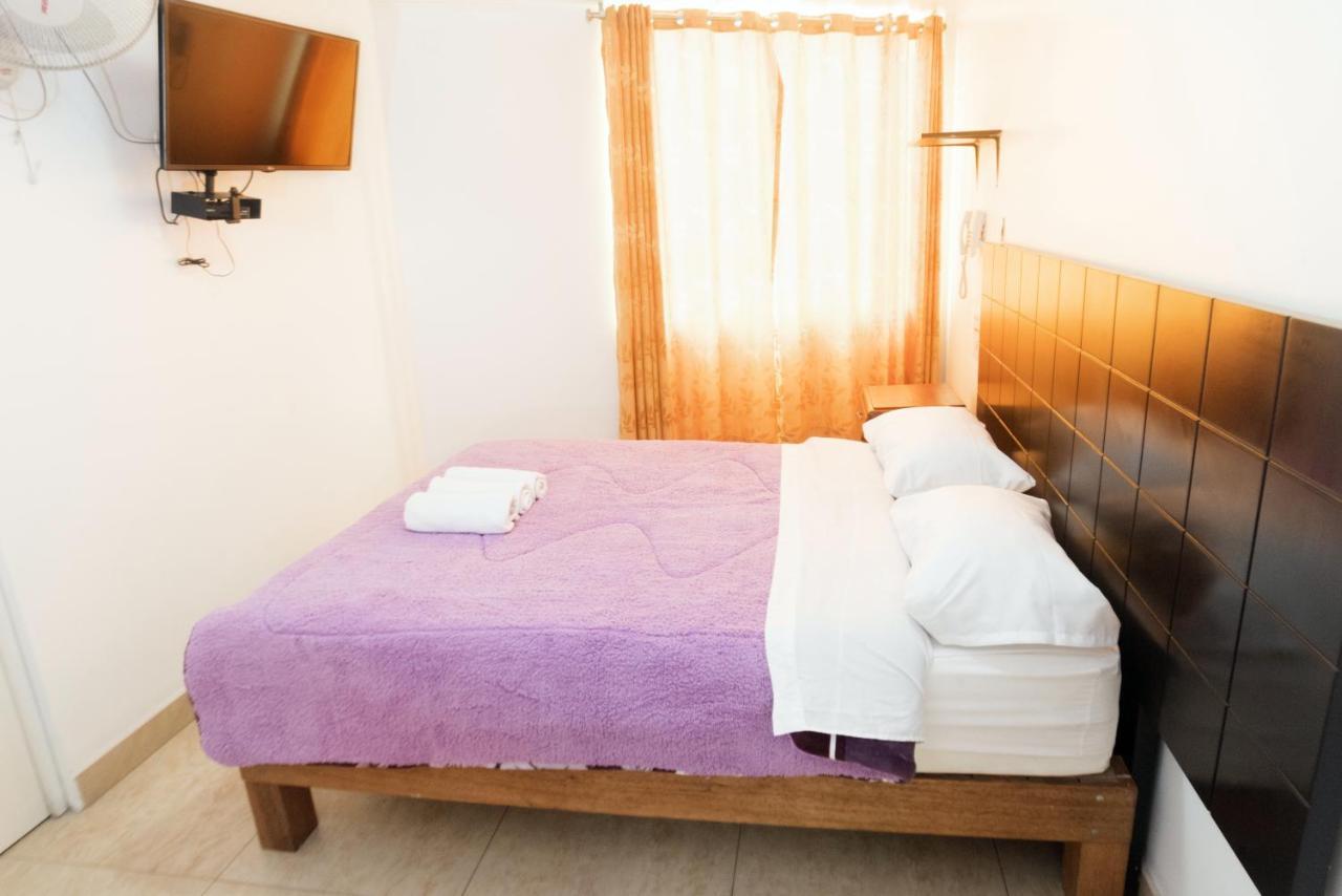 Hostal Suenos Brena Λίμα Εξωτερικό φωτογραφία